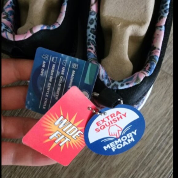 Skechers Summits Vegan Washable Bungee Sneakers - Party Mix /Black Multi, 7 Wide - Picture 9 of 10